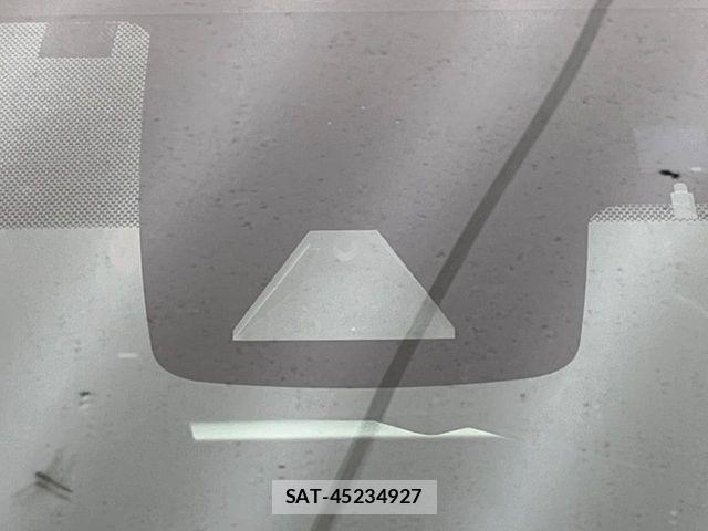 Toyota PRIUS 2018-10 6997285-2