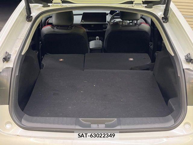Toyota PRIUS 2023-03 6997187-9