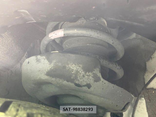 Toyota PRIUS 2023-02 6997222-12