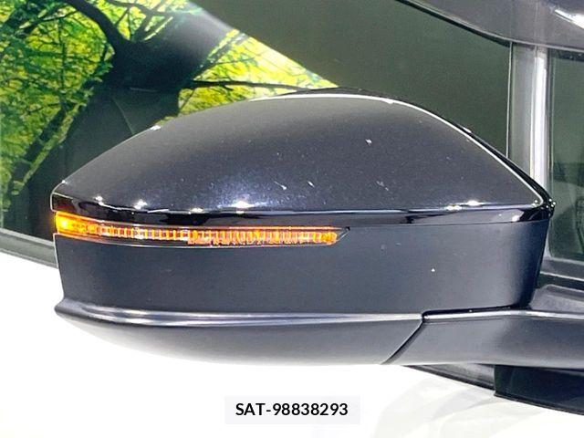 Toyota PRIUS 2023-02 6997222-13