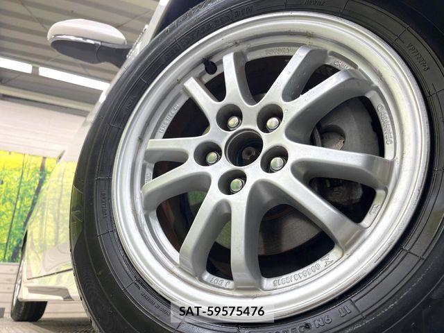 Toyota PRIUS 2016-07 6997294-12