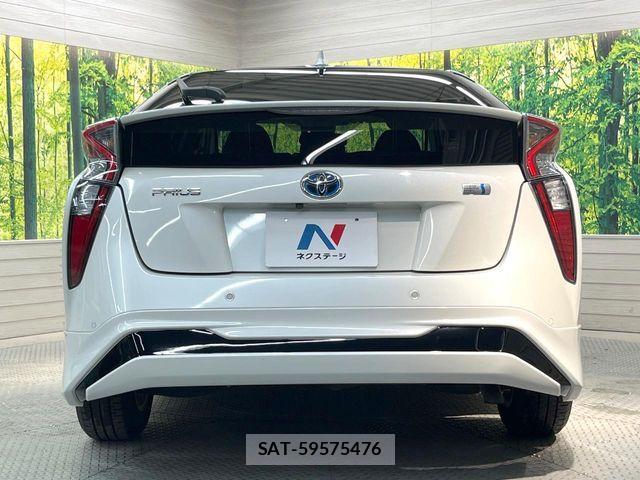 Toyota PRIUS 2016-07 6997294-14