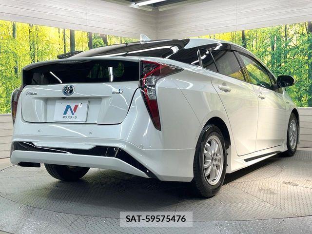 Toyota PRIUS 2016-07 6997294-16