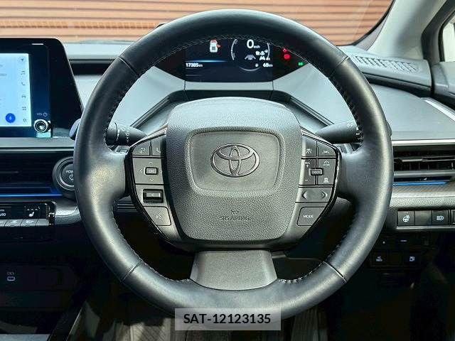Toyota PRIUS 2023-03 6997218-12