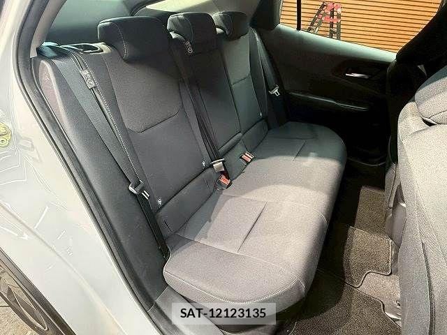 Toyota PRIUS 2023-03 6997218-8