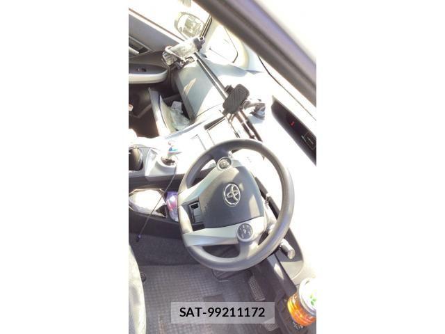 Toyota PRIUS 2012-06 6997364-9