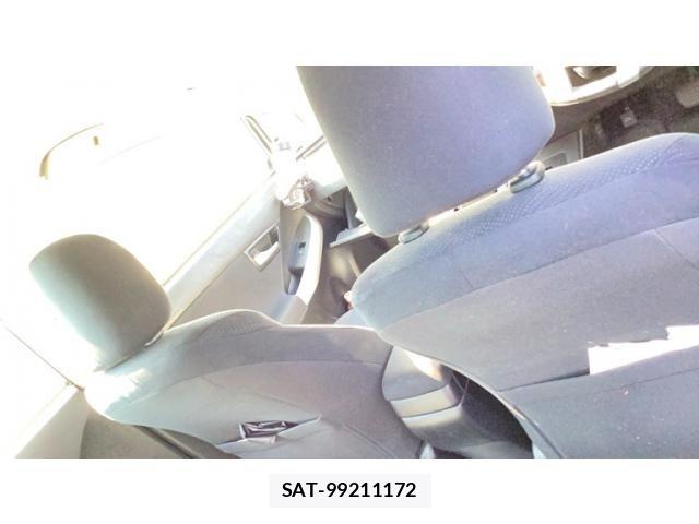 Toyota PRIUS 2012-06 6997364-12
