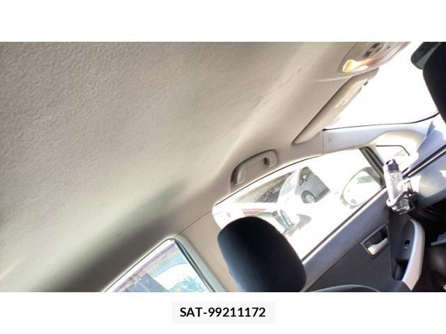Toyota PRIUS 2012-06 6997364-13