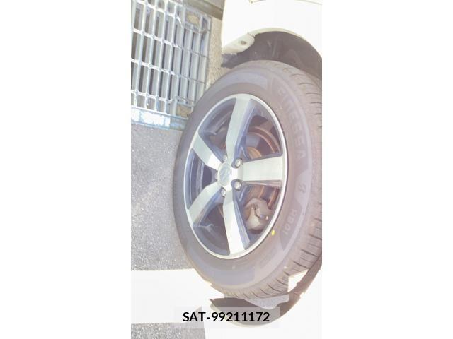Toyota PRIUS 2012-06 6997364-2