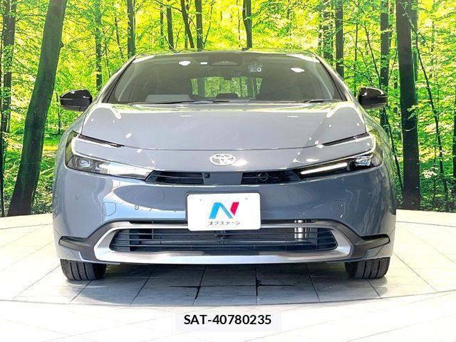 Toyota PRIUS 2023-04 6997251-13