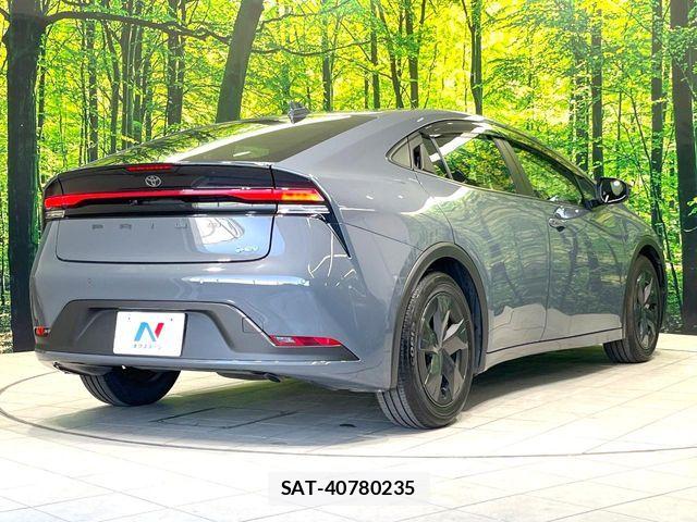 Toyota PRIUS 2023-04 6997251-16
