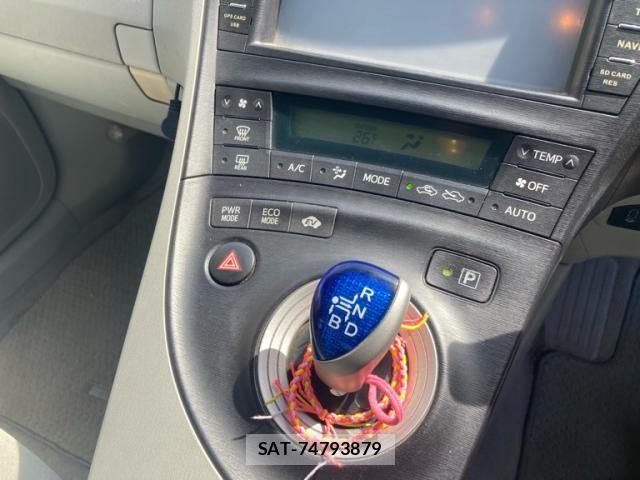 Toyota PRIUS 2009-11 6997352-20