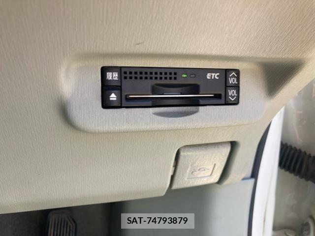 Toyota PRIUS 2009-11 6997352-23