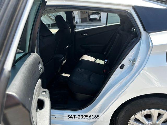 Toyota PRIUS 2022-05 6997245-26
