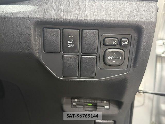 Toyota PRIUS 2013-05 6997311-14