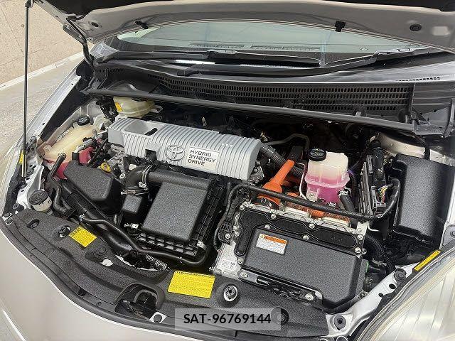 Toyota PRIUS 2013-05 6997311-19