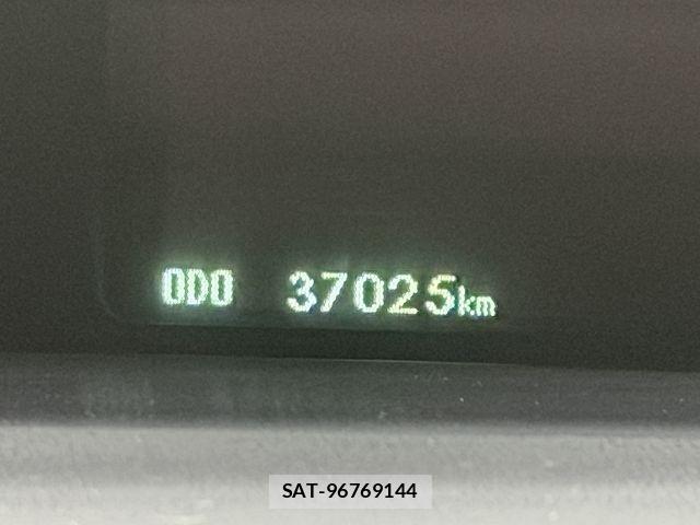 Toyota PRIUS 2013-05 6997311-21