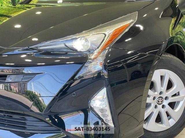 Toyota PRIUS 2017-07 6997273-11