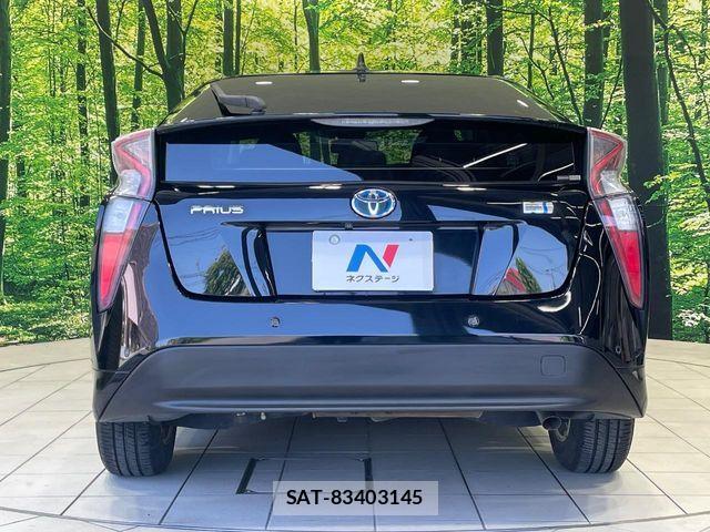 Toyota PRIUS 2017-07 6997273-14