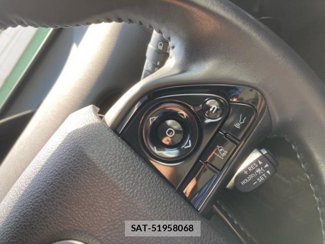 Toyota PRIUS 2022-03 6997247-10