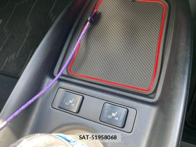 Toyota PRIUS 2022-03 6997247-11