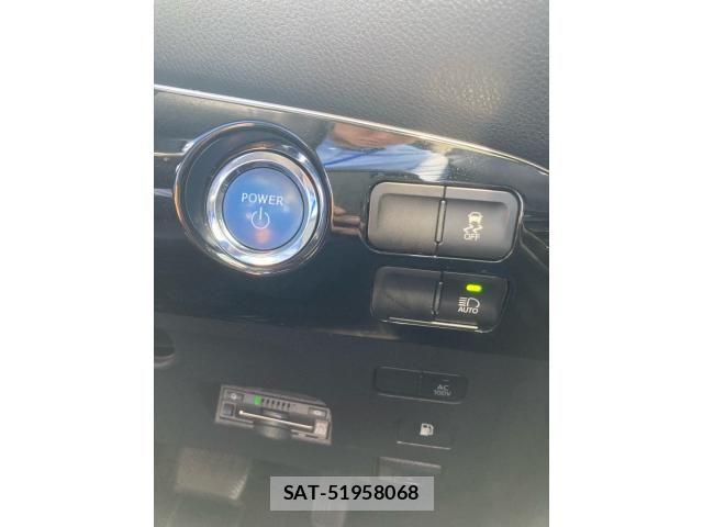 Toyota PRIUS 2022-03 6997247-8