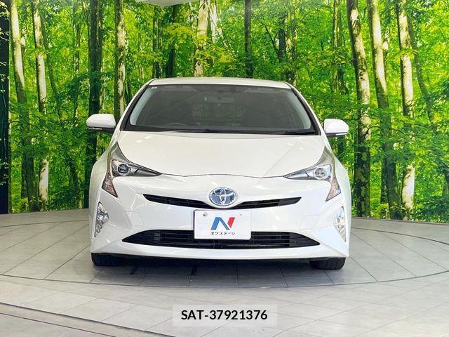 Toyota PRIUS 2017-08 6997282-13