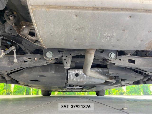 Toyota PRIUS 2017-08 6997282-18