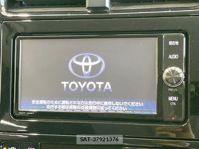 Toyota PRIUS 2017-08 6997282-2