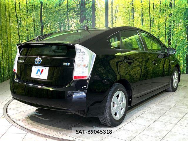 Toyota PRIUS 2011-03 6997315-16