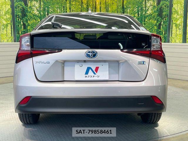 Toyota PRIUS 2019-02 6997265-14