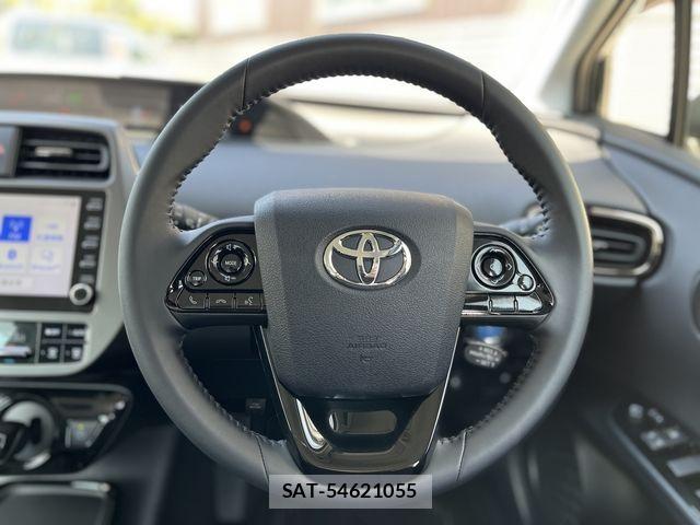 Toyota PRIUS 2022-11 6997219-13