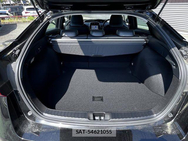 Toyota PRIUS 2022-11 6997219-20