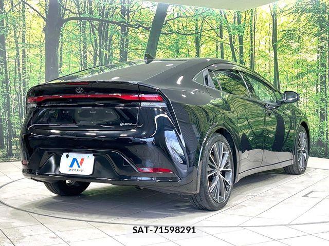 Toyota PRIUS 2023-06 6997216-16