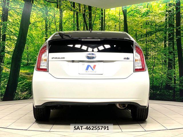 Toyota PRIUS 2013-04 6997297-14
