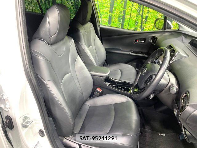 Toyota PRIUS 2021-07 7021256-9