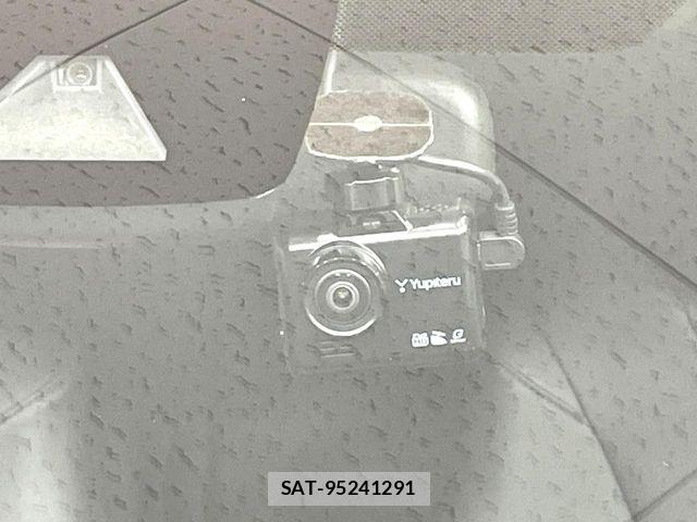 Toyota PRIUS 2021-07 7021256-5