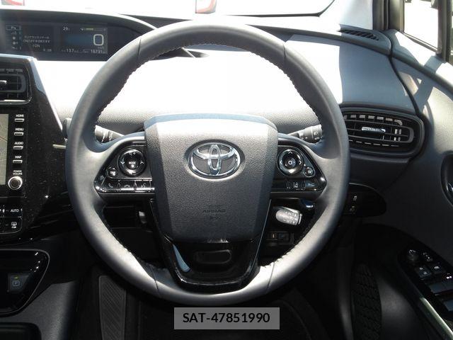 Toyota PRIUS 2023-03 7021260-12
