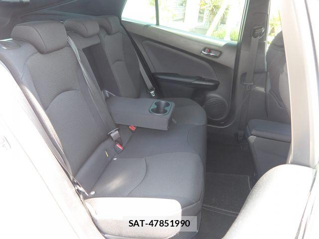 Toyota PRIUS 2023-03 7021260-18