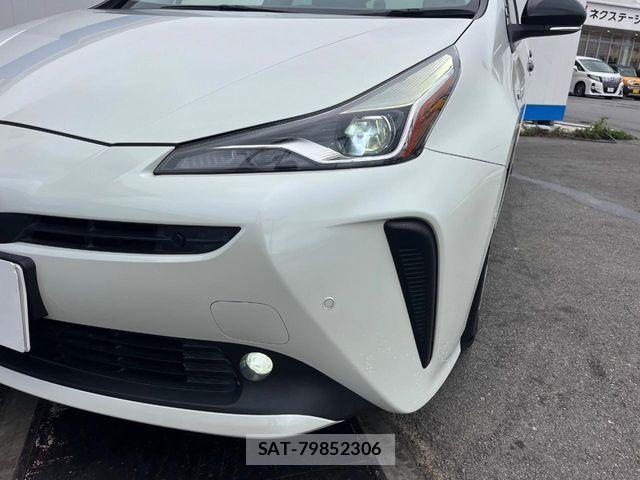 Toyota PRIUS 2019-04 7021257-13