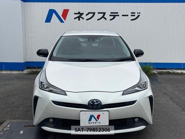Toyota PRIUS 2019-04 7021257-14