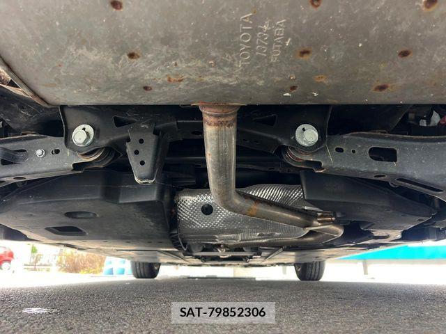Toyota PRIUS 2019-04 7021257-19