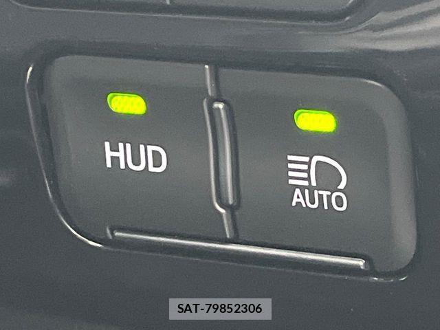 Toyota PRIUS 2019-04 7021257-7