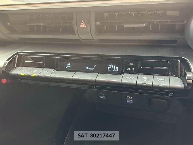 Toyota PRIUS 2023-09 7021250-11