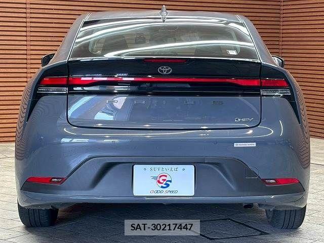 Toyota PRIUS 2023-09 7021250-18