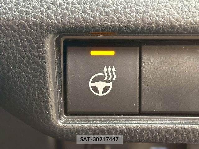 Toyota PRIUS 2023-09 7021250-5