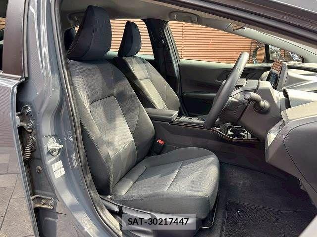 Toyota PRIUS 2023-09 7021250-7