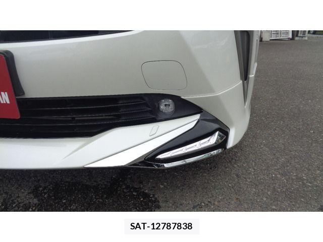 Toyota PRIUS 2019-10 7021271-11