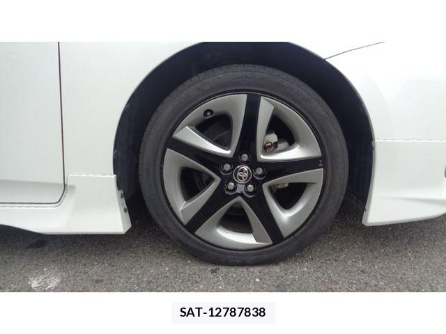 Toyota PRIUS 2019-10 7021271-15