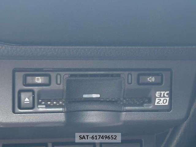 Toyota PRIUS 2023-07 7021247-18